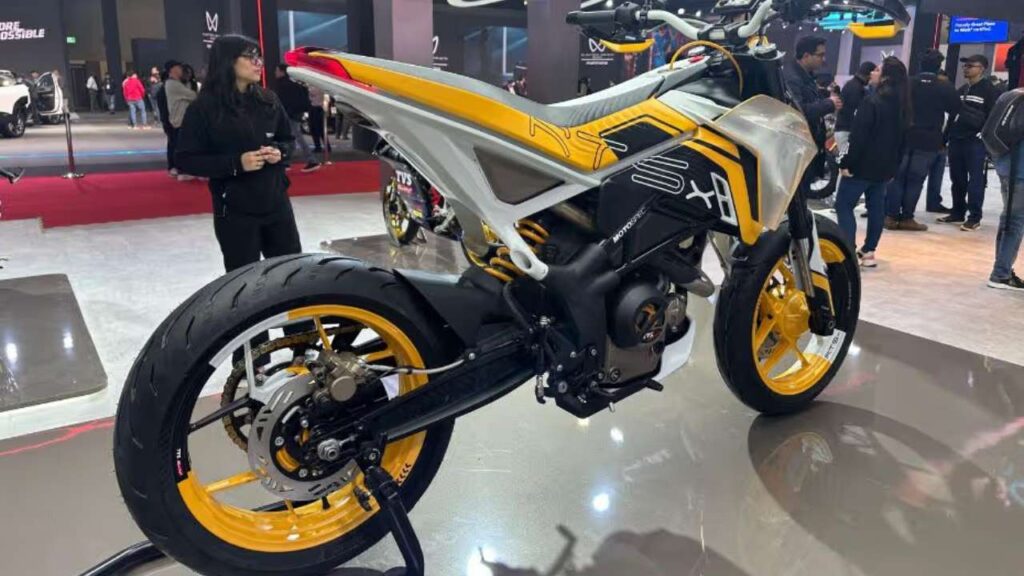 TVS Apache RTX 300 Adventure 2025
